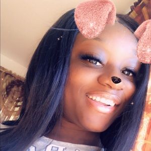 Meet your Posher, Taja